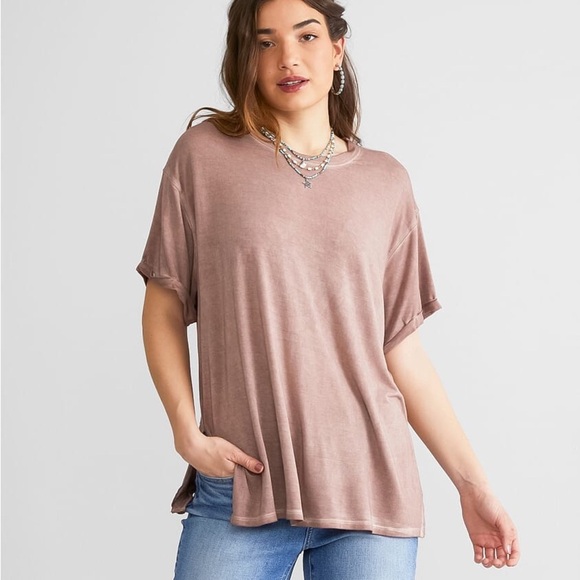 White Crow Sleek Oversized Top - Picture 3 of 5